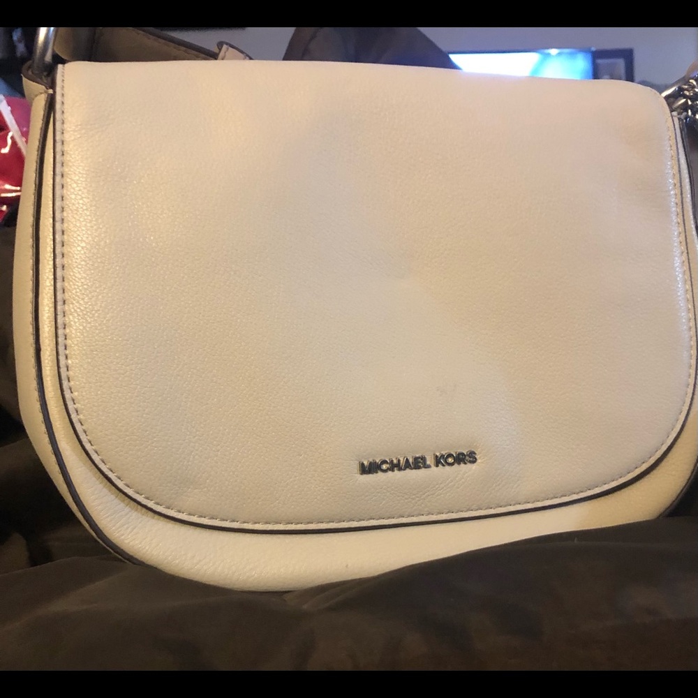 New - Michael Kors Elyse Large Saddle Bag